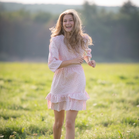 Meet your Posher, Hannah - Picture 2 of 5